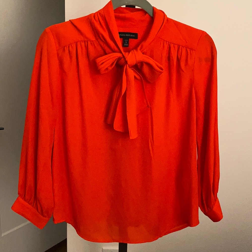 Red Necktie Blouse